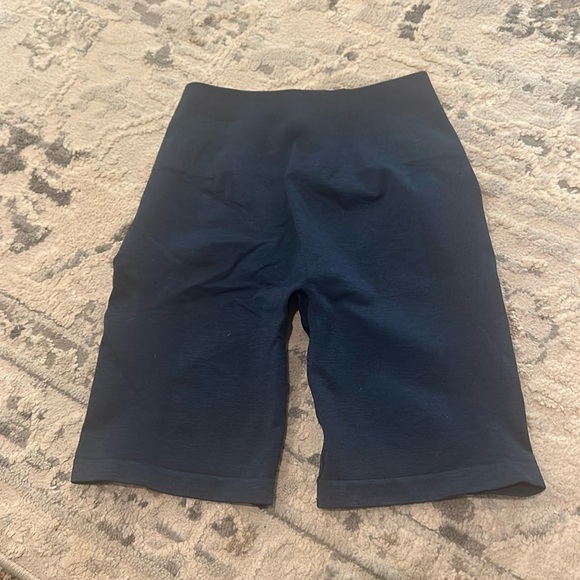 Alphalete Amplify Biker Shorts NEW - Picture 5 of 10
